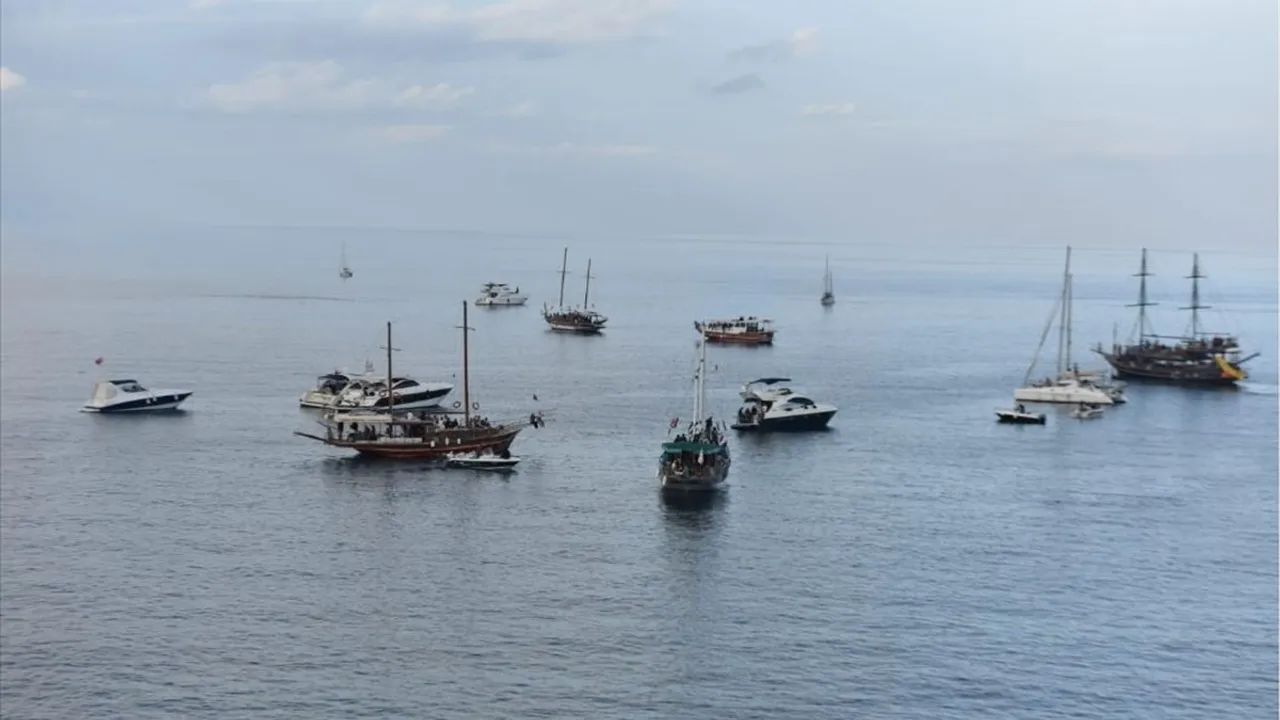 SOLOTÜRK, KKTC'nin 41. Yıl Dönümünde Gösteri Uçuşu Gerçekleştirdi