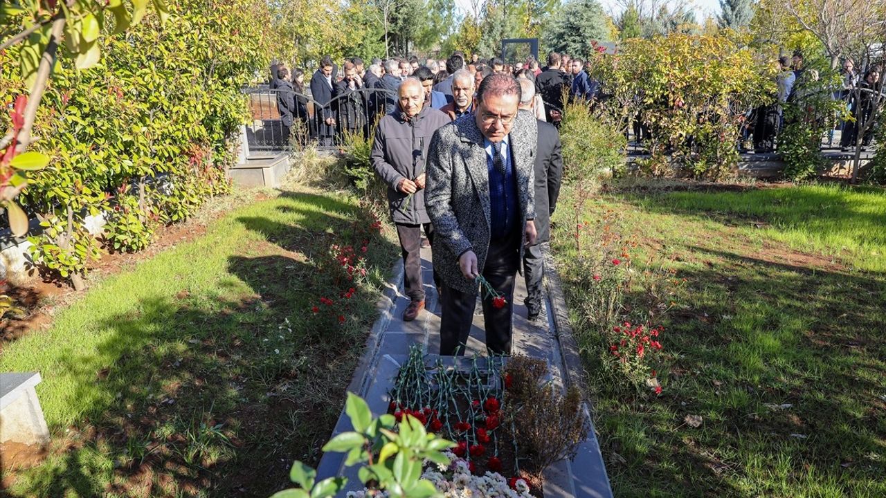 Tahir Elçi, Diyarbakır'da Unutulmadı: Anma Etkinliği Gerçekleştirildi