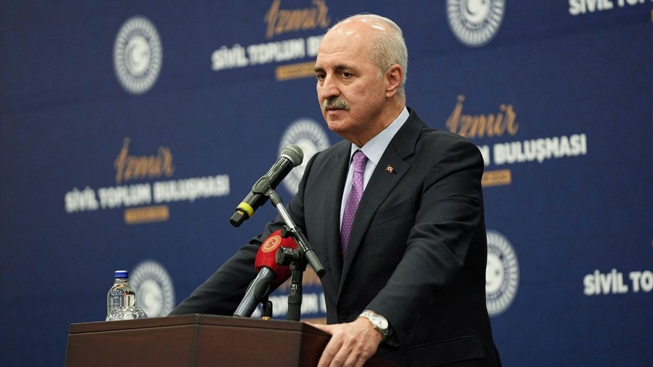 TBMM Başkanı Kurtulmuş, İzmir'de Terörle Mücadele ve Türkiye'nin Geleceği Üzerine Konuştu