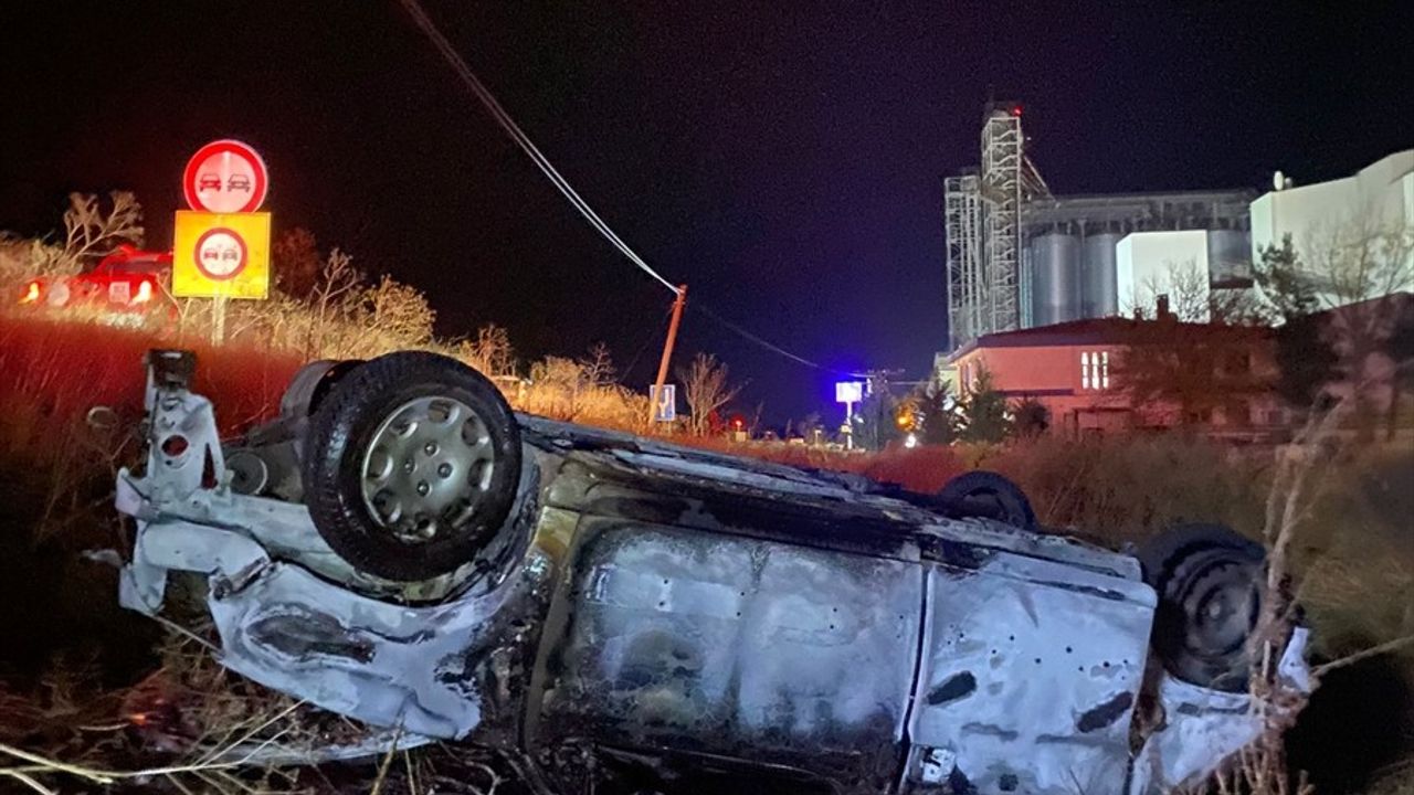 Tekirdağ'da Devrilen Araçta Sürücü Hayatını Kaybetti