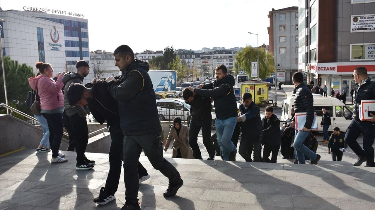 Tekirdağ'da Dolandırıcılık Operasyonu: 8 Gözaltı