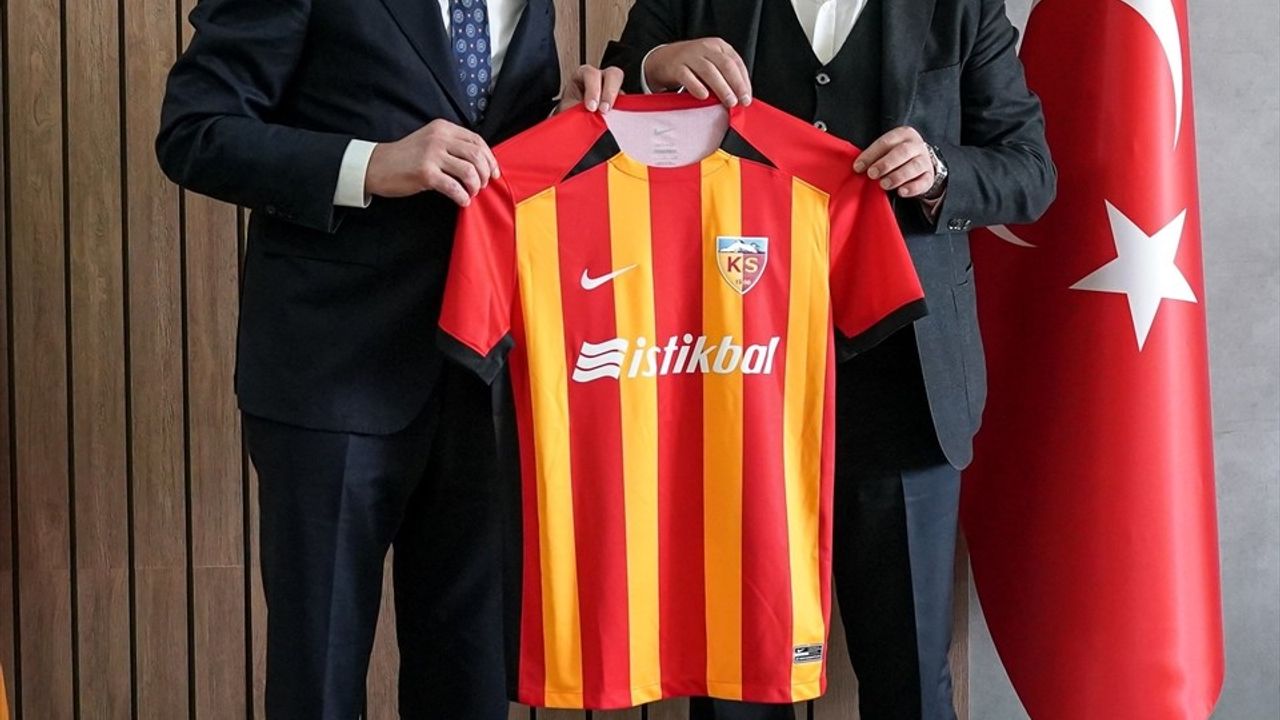 TFF Başkanı Hacıosmanoğlu Kayserispor'u Ziyaret Etti