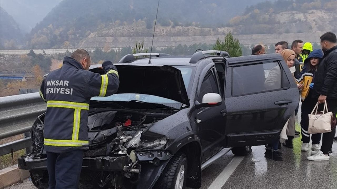 Tokat'ta Cip ve Otomobil Çarpıştı: 2 Yaralı