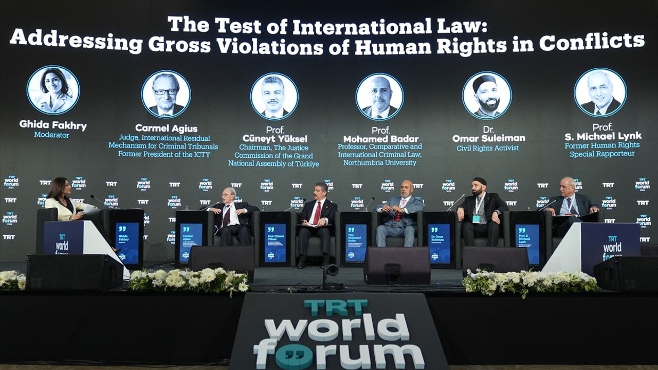 TRT World Forum'da Uluslararası Hukuk ve İnsan Hakları İhlalleri Tartışıldı