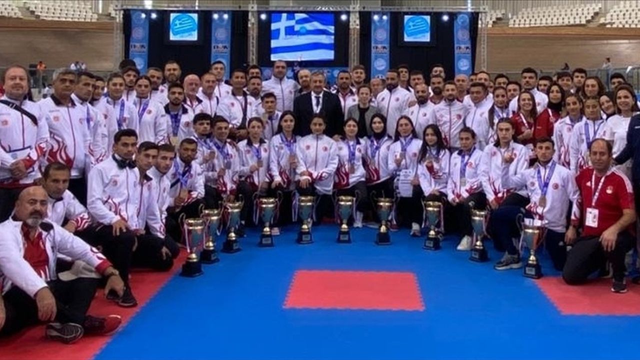 Türk Kick Boks Takımı Avrupa İkincisi Oldu!