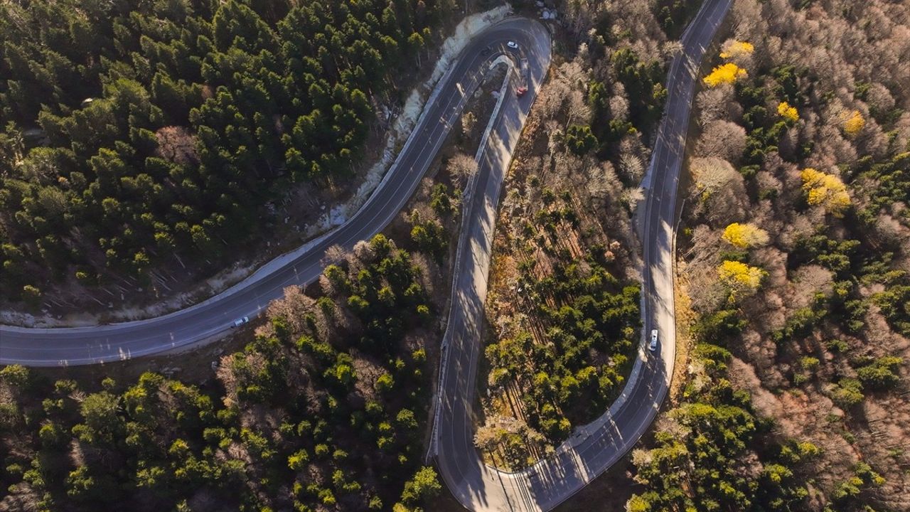 Uludağ'da Sonbaharın Büyüleyici Manzaraları Dron ile Görüntülendi