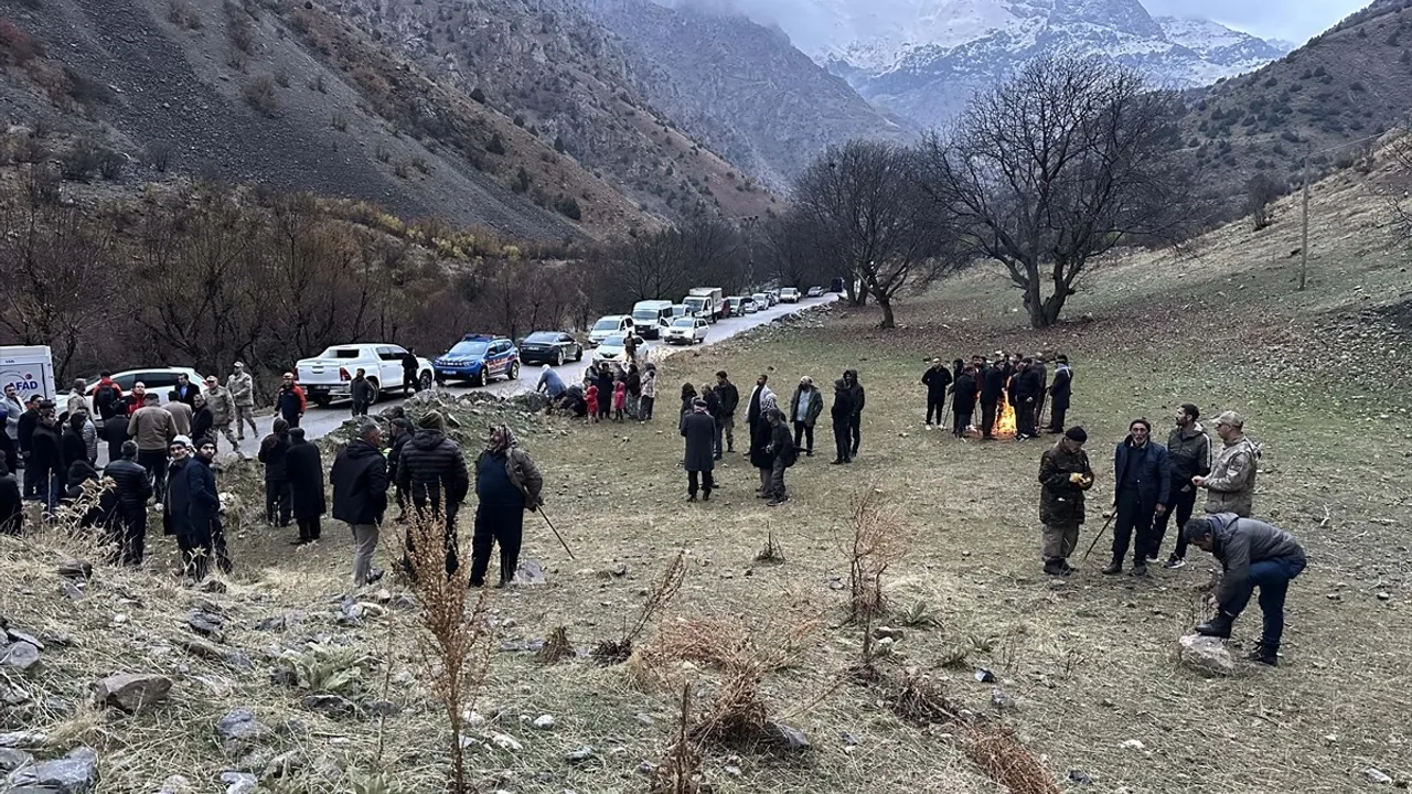 Van'da Kaya Parçası Düşmesi: Bir Çoban Hayatını Kaybetti