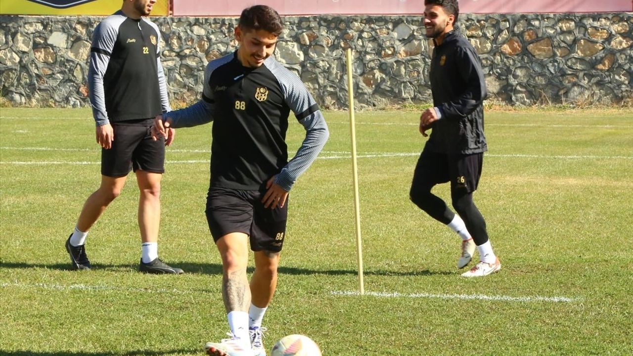 Yeni Malatyaspor, Fatih Karagümrük Maçına Hazırlanıyor