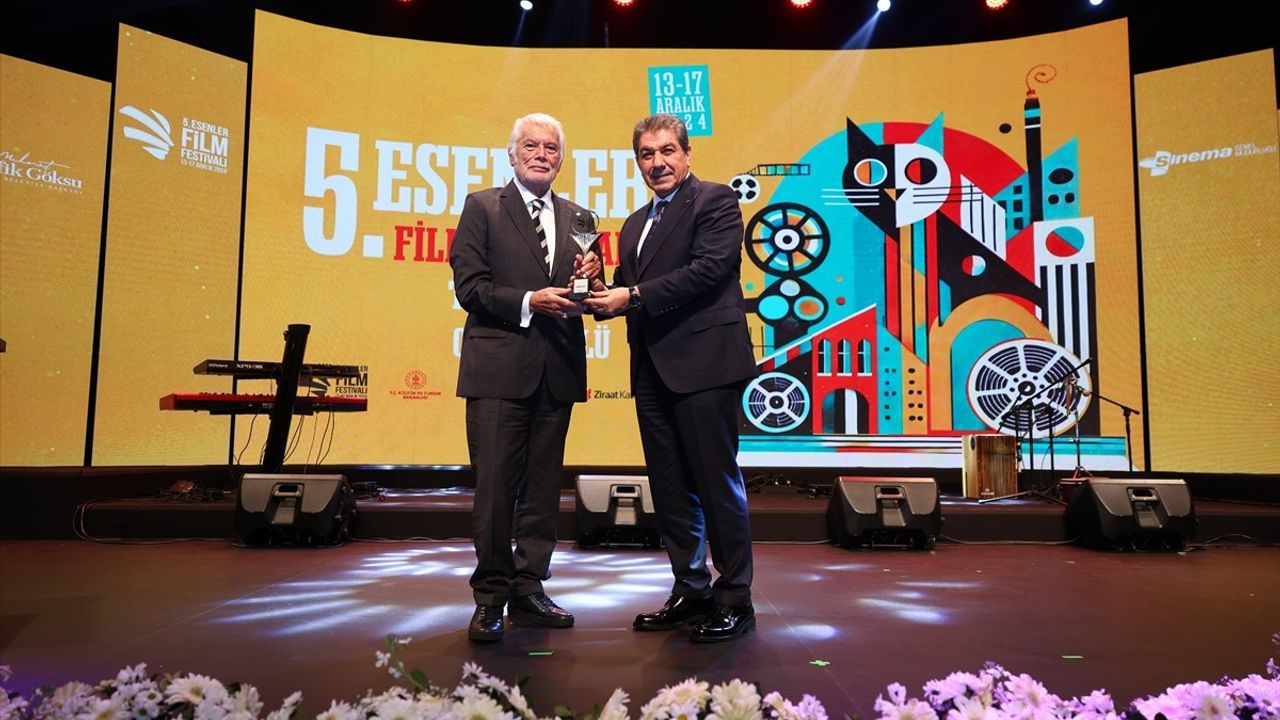 5. Esenler Film Festivali Ödülleri Sahiplerini Buldu