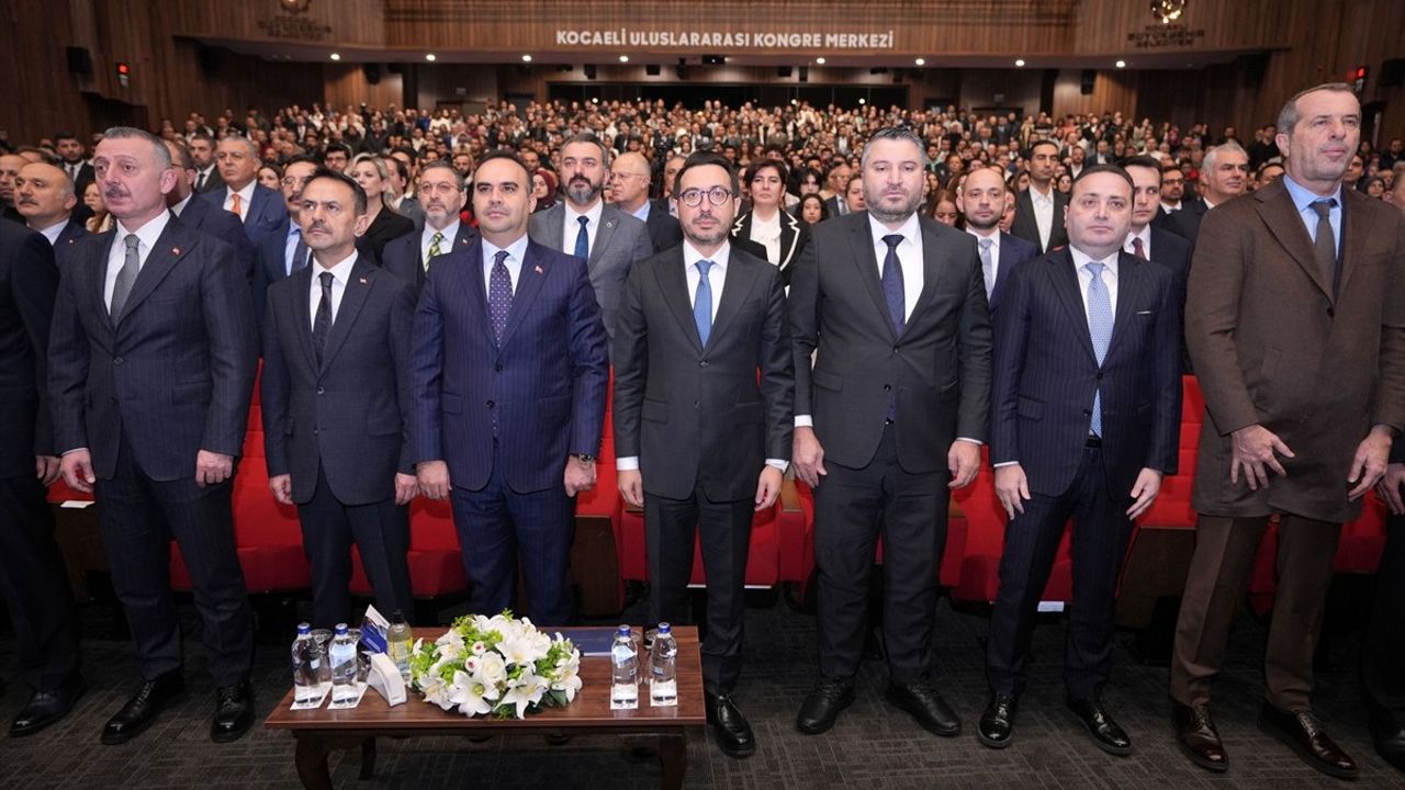 AA Genel Müdürü Karagöz, 'Türkiye Yüzyılı' Vurgusunu Kocaeli Zirvesi'nde Yaptı