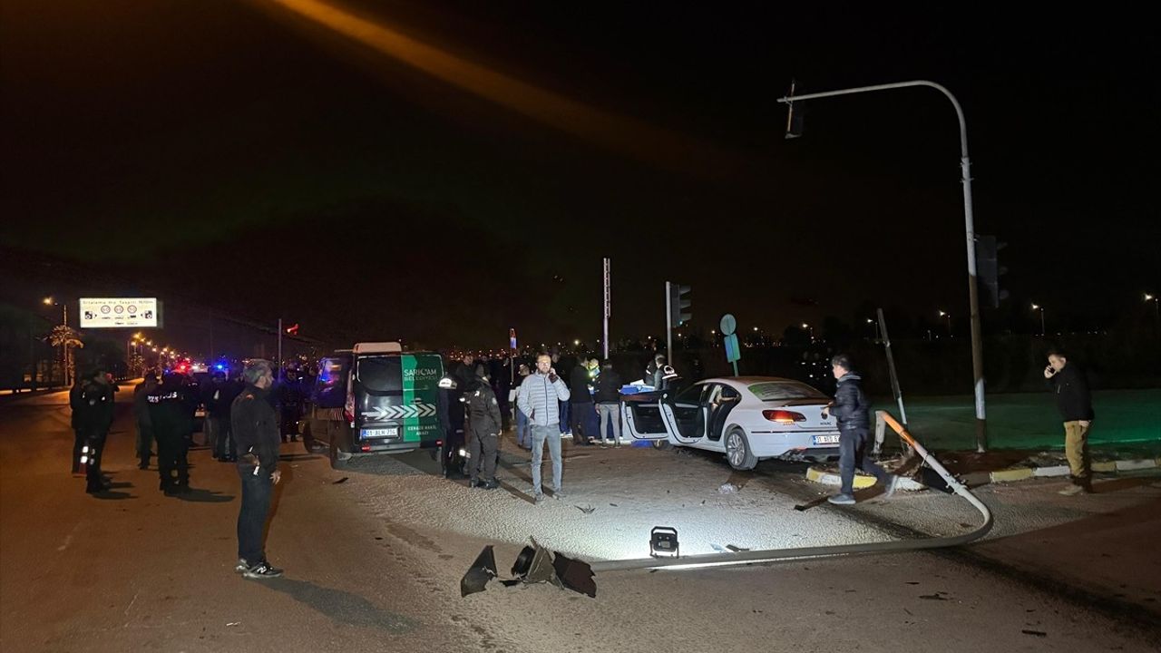 Adana'da Polis Memuru Trafik Kazasında Şehit Oldu