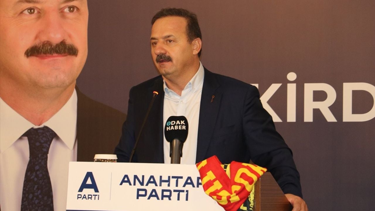 Ağıralioğlu, Tekirdağ'da Partililerle Buluştu ve Yeni Teşkilatı Açtı