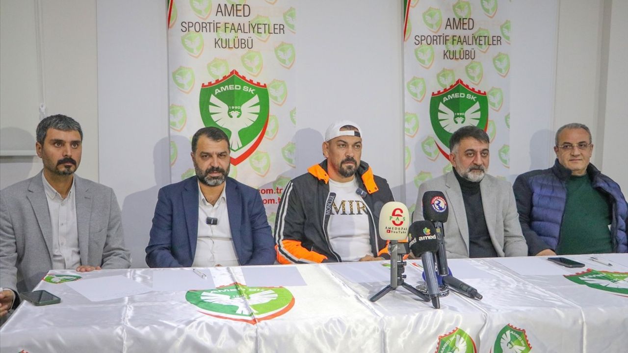 Amed Sportif Faaliyetler Teknik Direktörü Servet Çetin, Takım Performansını Değerlendirdi