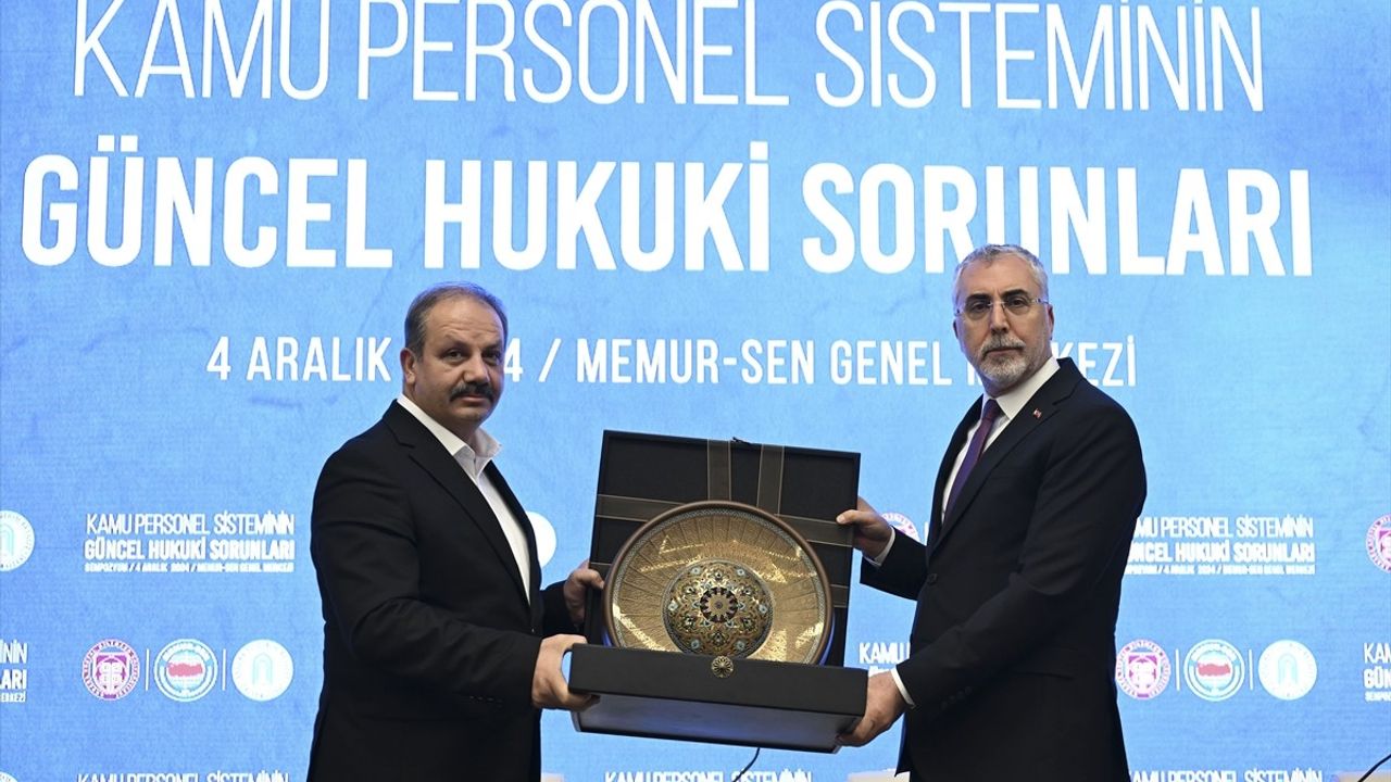 Bakan Işıkhan’dan Kamu Personeline Wiiltili Destek: Sempozyumda Çözümler Üzerine Konuştu