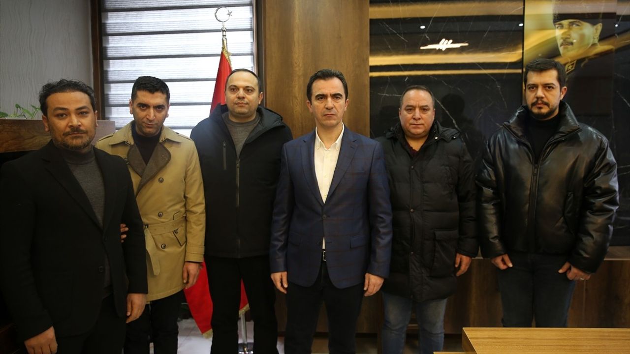 Bitlis'te 20 Araçla Zincirleme Kaza: 33 Yaralı