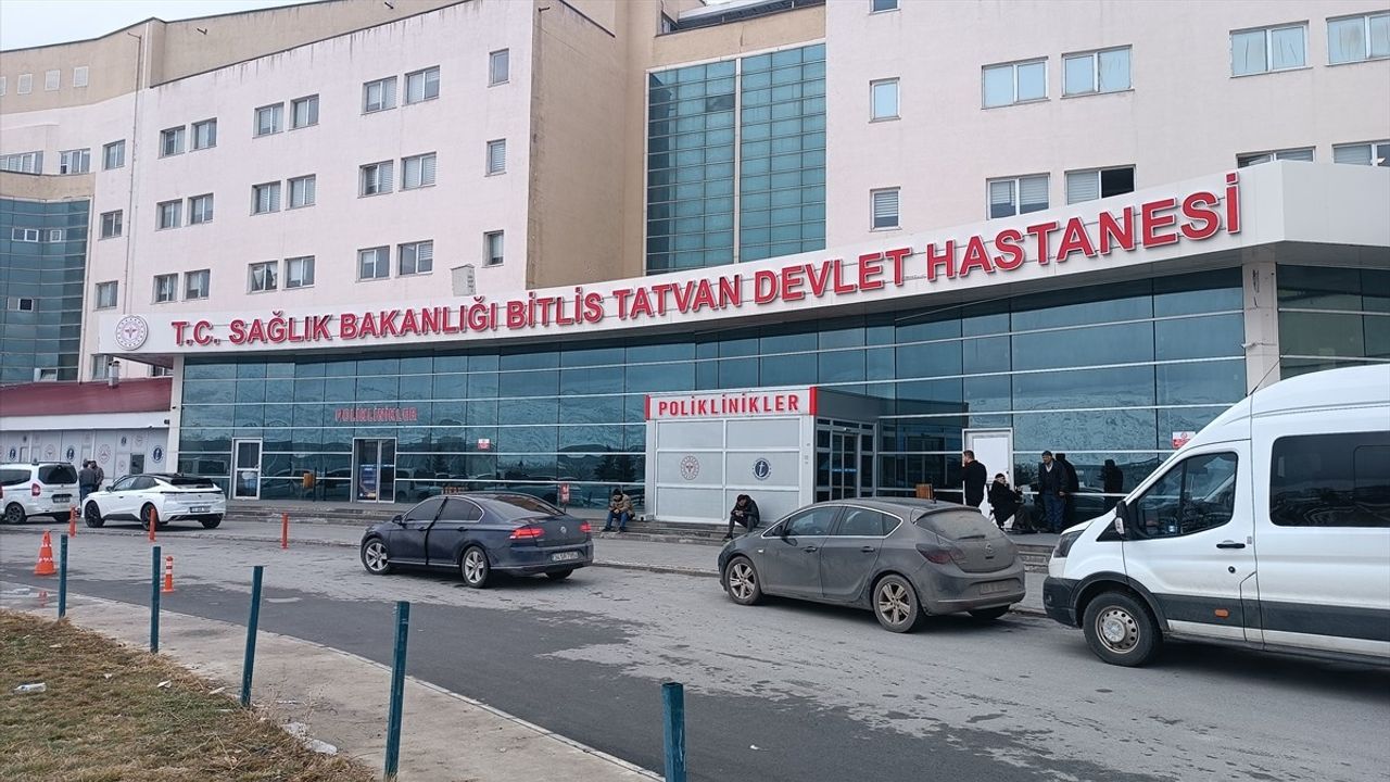 Bitlis'te Beyin Ölümü Gerçekleşen Hastanın Böbrekleri Diyarbakır'a Naklediliyor