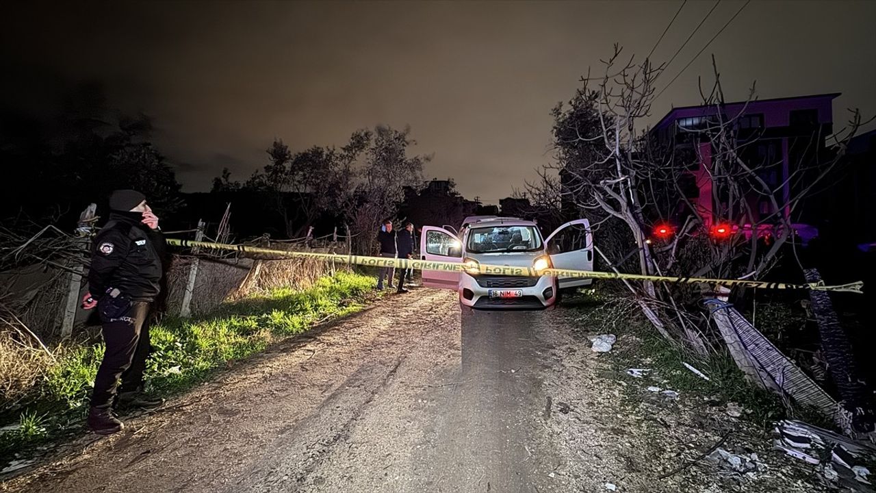 Bursa'da Araçta Bıçaklama Olayı: Genç Hayatını Kaybetti