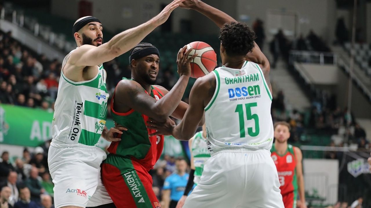 Bursaspor Yörsan, Yalovaspor Basketbol'u 104-93 Mağlup Etti