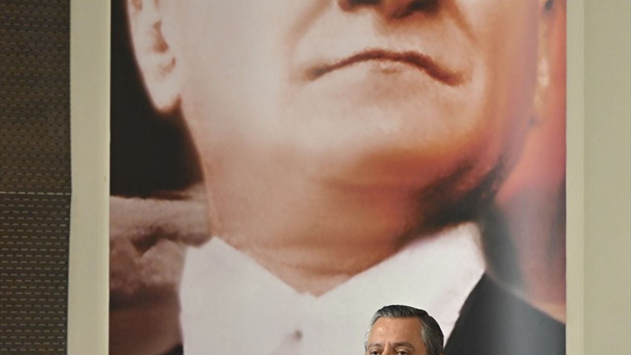 CHP Genel Başkanı Özgür Özel'den Suriyeli Sığınmacılar İçin Yeni Plan