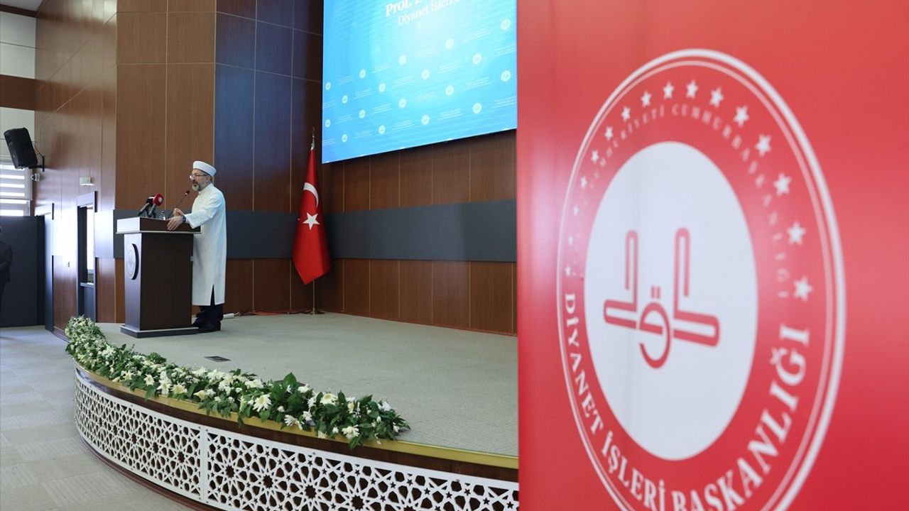 Diyanet İşleri Başkanı Erbaş, Din Eğitimi Çalıştayında Çocukların Geleceğine Vurgu Yaptı