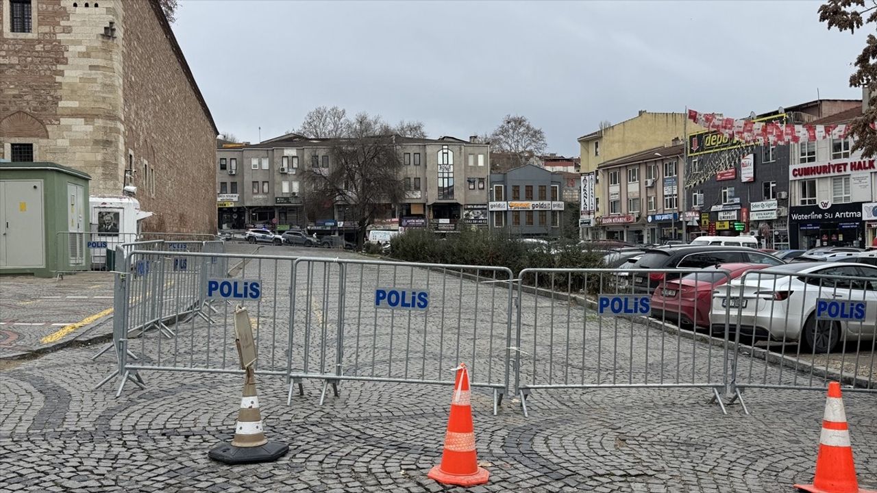 Edirne'de Otopark Alanları Kapatıldı: Vali Sezer Açıklama Yaptı