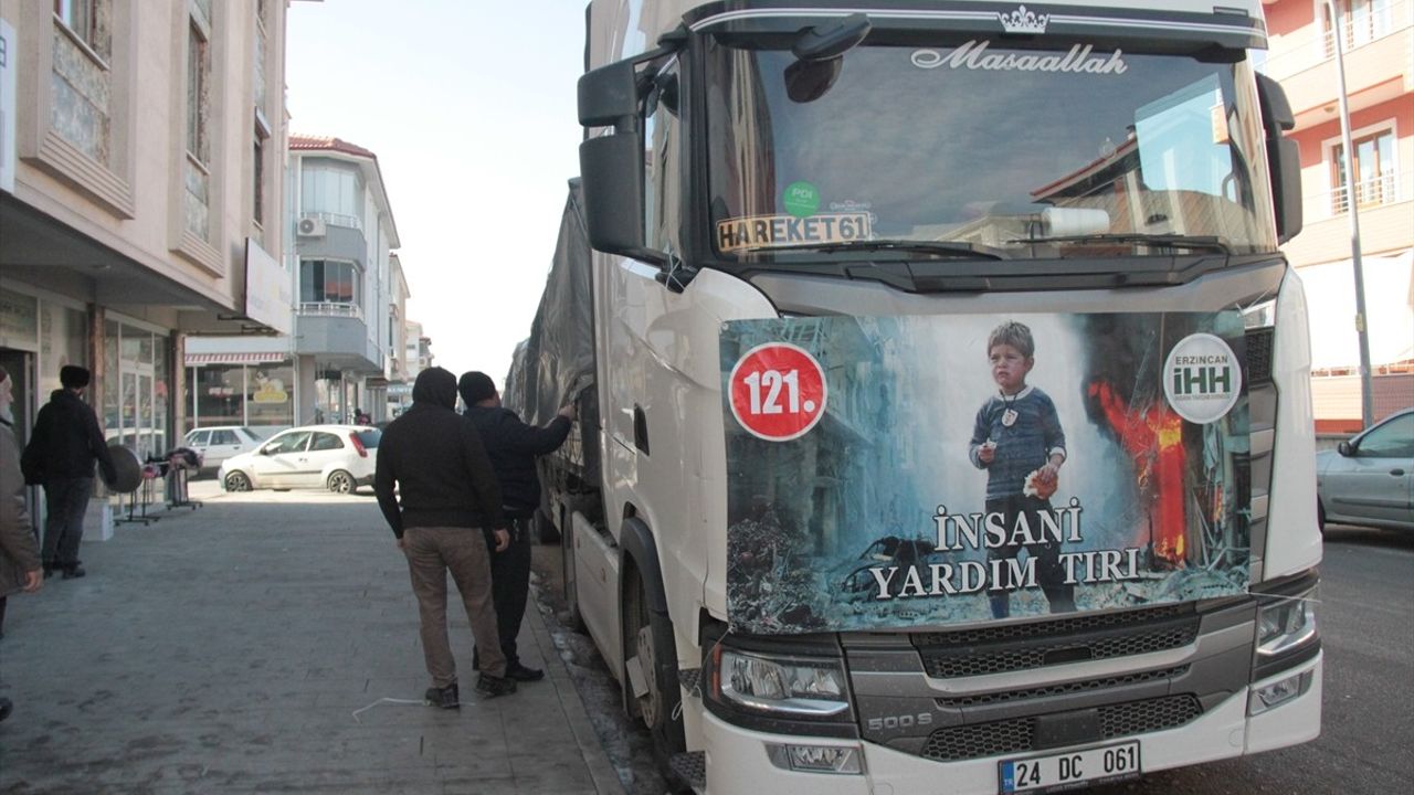 Erzincan'dan Suriye'ye İnsani Yardım Tırı Yola Çıktı