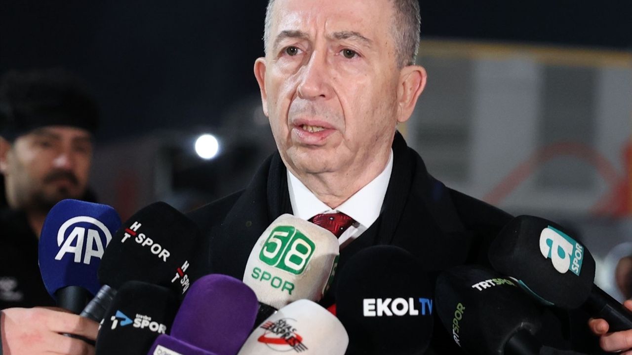 Galatasaray İkinci Başkanı Öztürk’ten Sert Hakem Eleştirisi