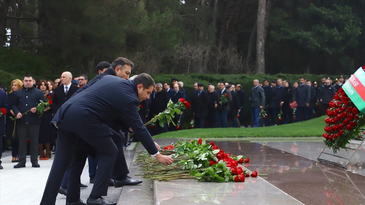 Haydar Aliyev, Vefatının 21. Yılında Anıldı