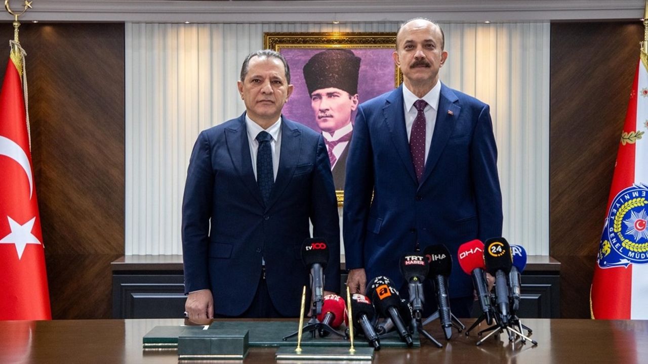 İçişleri Bakanı Yerlikaya'dan Yeni İl Emniyet Müdürlerine Tebrik