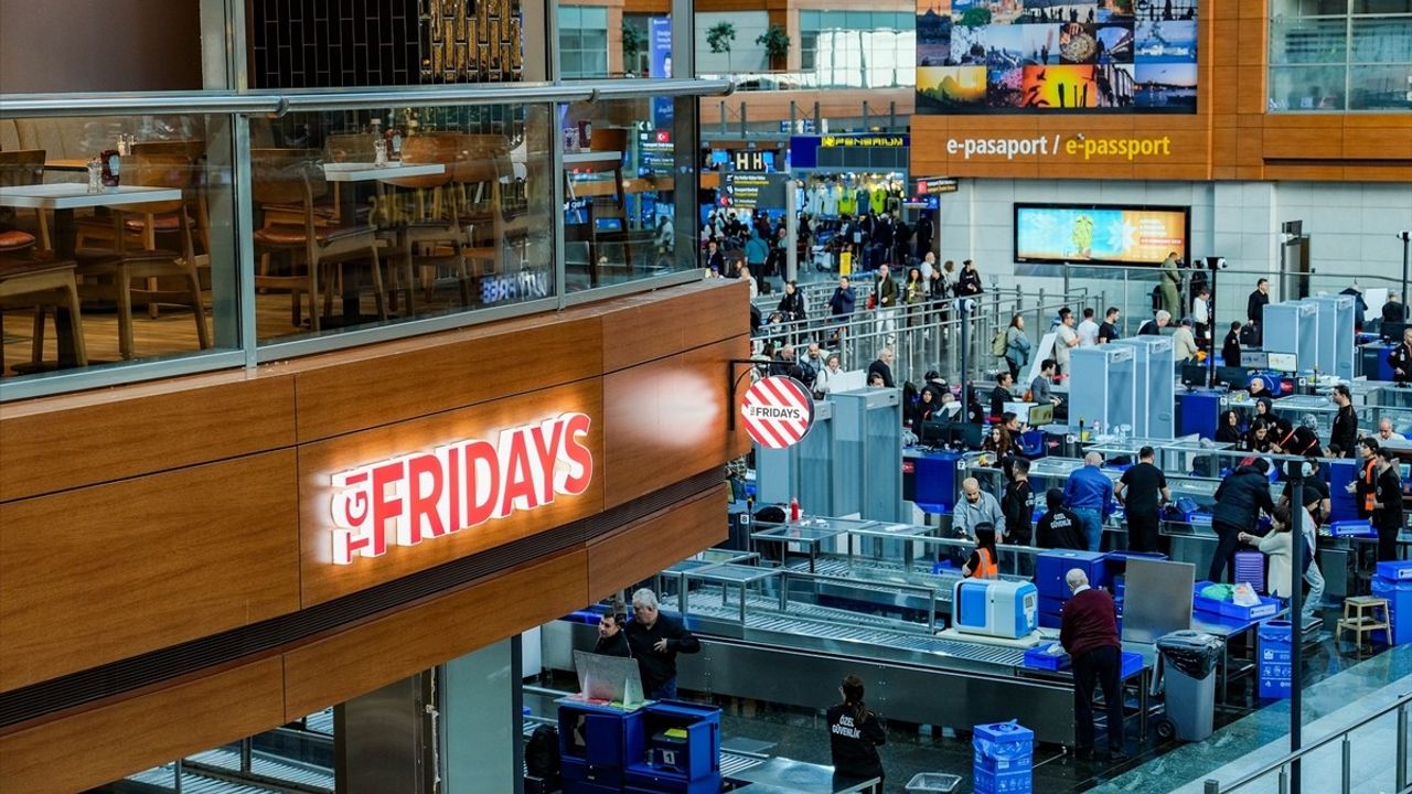 İstanbul Sabiha Gökçen Havalimanı'nda TGI Fridays Açıldı