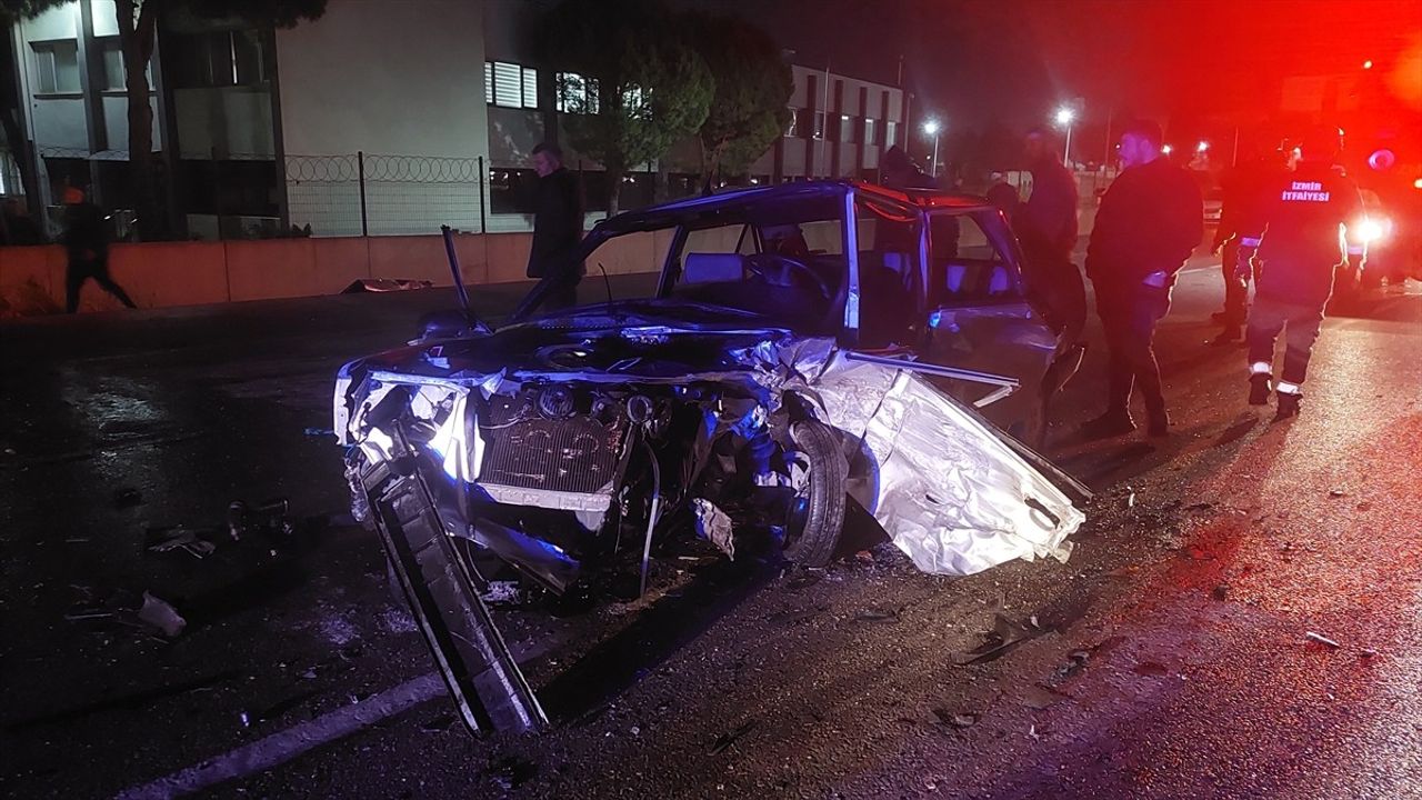 İzmir Kemalpaşa'da Kaza: Genç Sürücü Hayatını Kaybetti