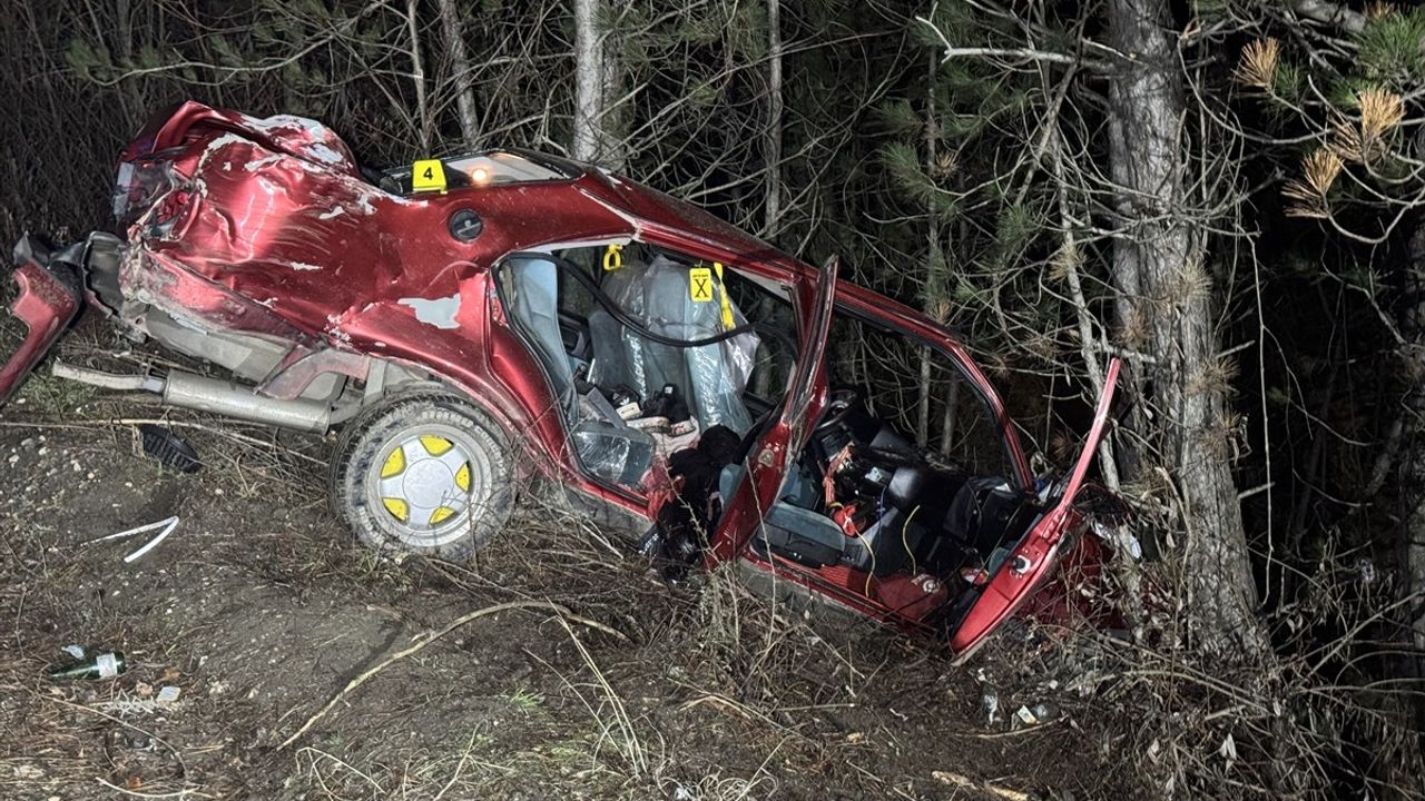 Kastamonu'da Feci Kaza: 1 Ölü, 1 Yaralı