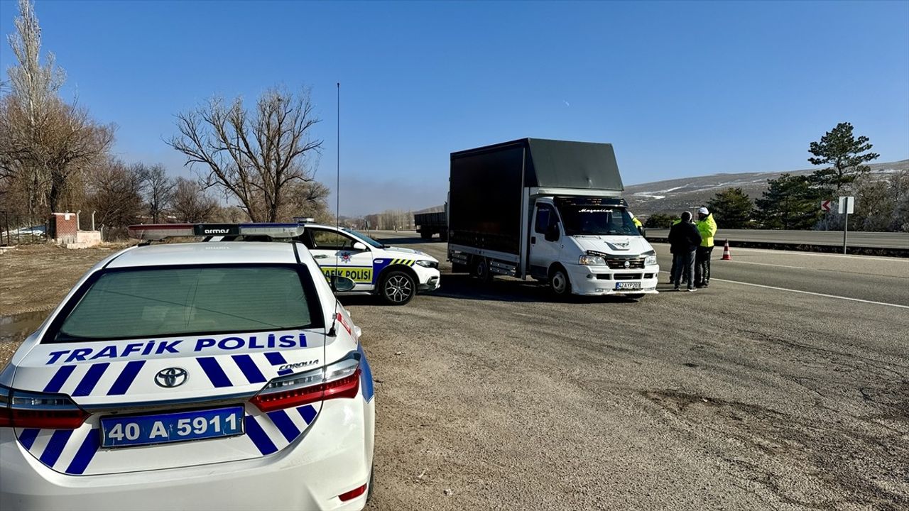 Kırşehir'de Zorunlu Kış Lastiği Denetimi Gerçekleşti