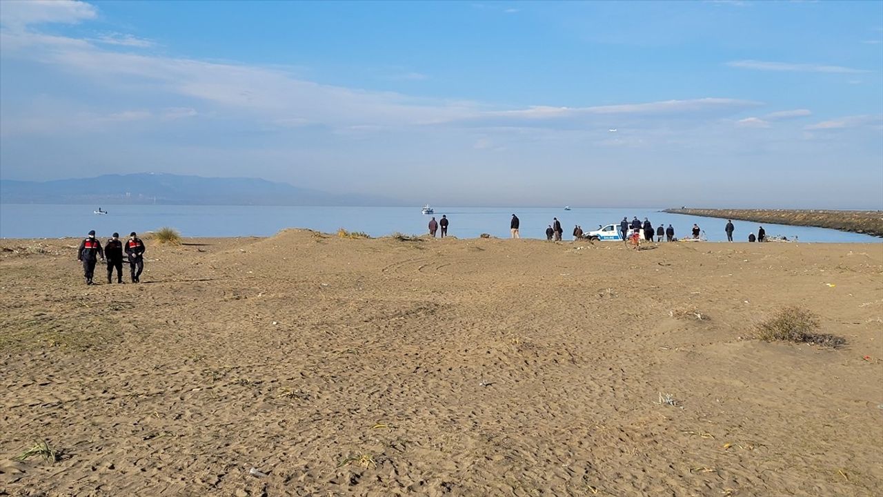 Samsun'da Kaybolan İki Balıkçı İçin Arama Çalışmaları Devam Ediyor