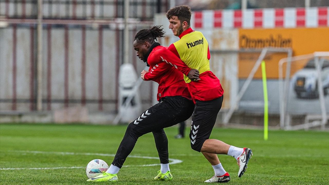 Samsunspor'un Zirve Hedefi: Kaptan Zeki Yavru Açıklamalarda Bulundu