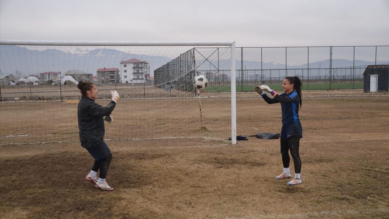 Şeymanur Hapaç, Kadınlar 1. Ligi'nde Kalesini Gole Kapattı