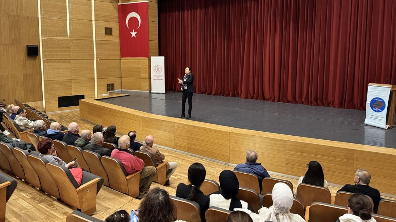 Sinop'ta Kültür Varlığı Kaçakçılığına Karşı Düzenlenen Konferans