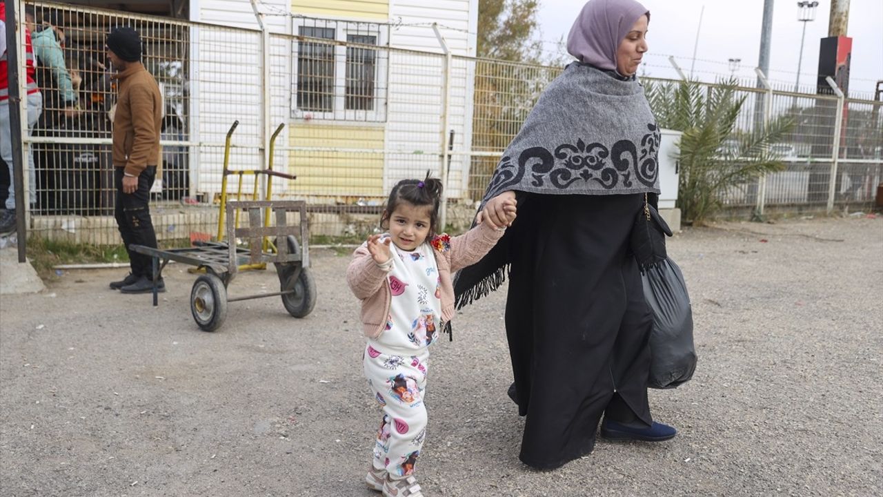 Suriyeli Çocuklar Türkiye'den İlk Kez Vatanlarına Dönüyor