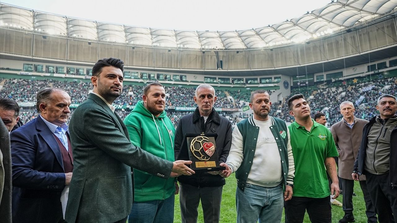 TFF Bursaspor'a Fair Play Ödülü Verdi
