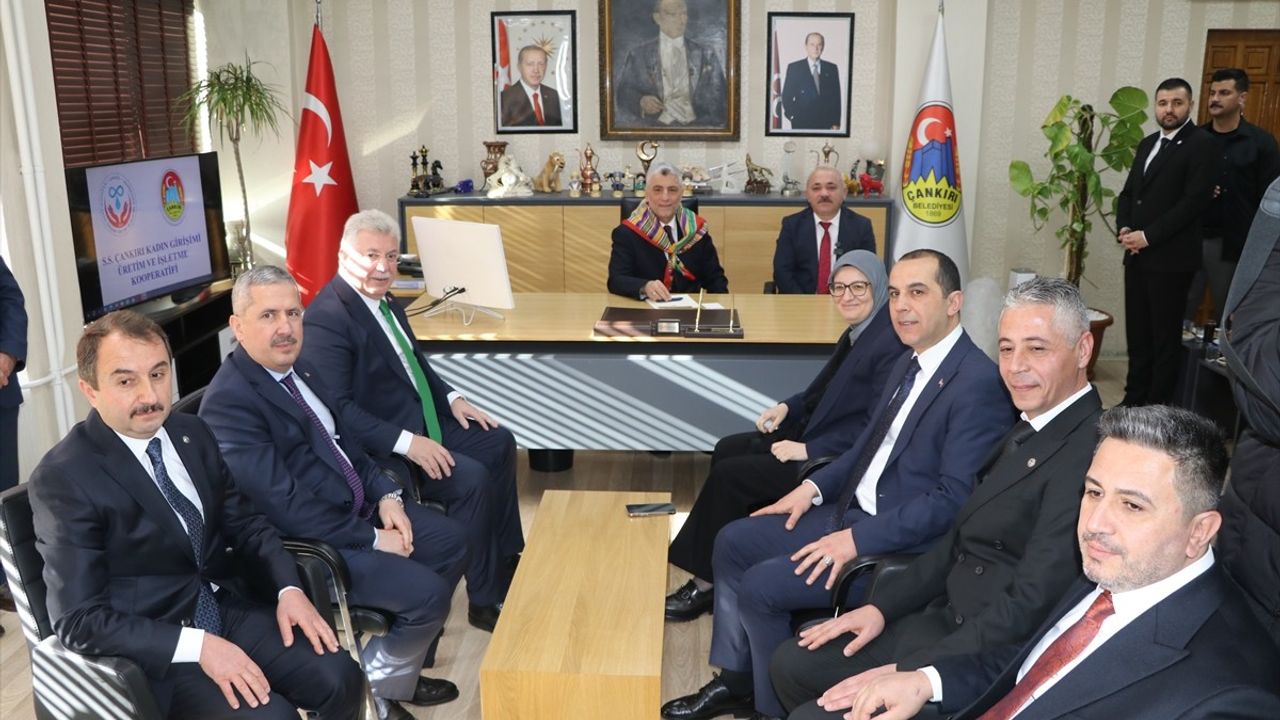 Ticaret Bakanı Bolat: Türkiye, Ekonomik Büyümede 22 Yılda 5 Kat Artış Gösterdi