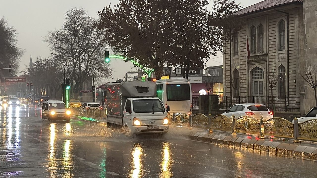 Trakya'da Sağanak Yağış Hayatı Olumsuz Etkiliyor