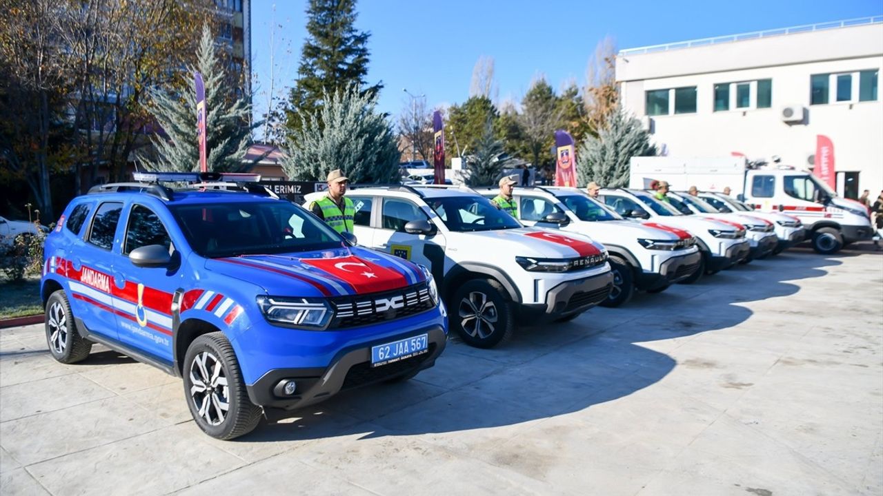 Tunceli'de Emniyet ve Jandarmaya 44 Yeni Araç Kazandırıldı