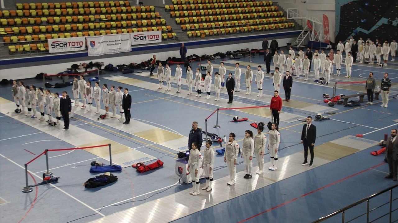 Türkiye Eskrim Şampiyonası Ankara'da Heyecanla Tamamlandı