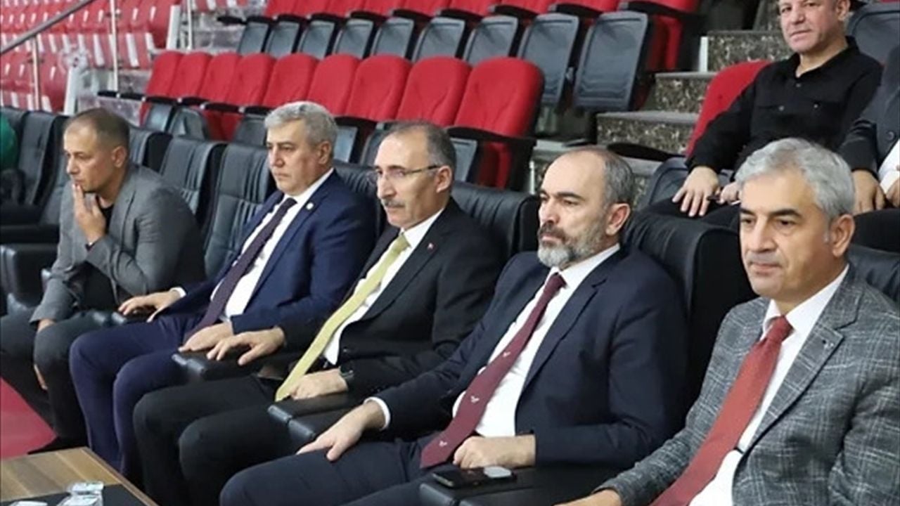 ÜNİLİG'de Bölgesel Lig Maçları Heyecan Yarattı