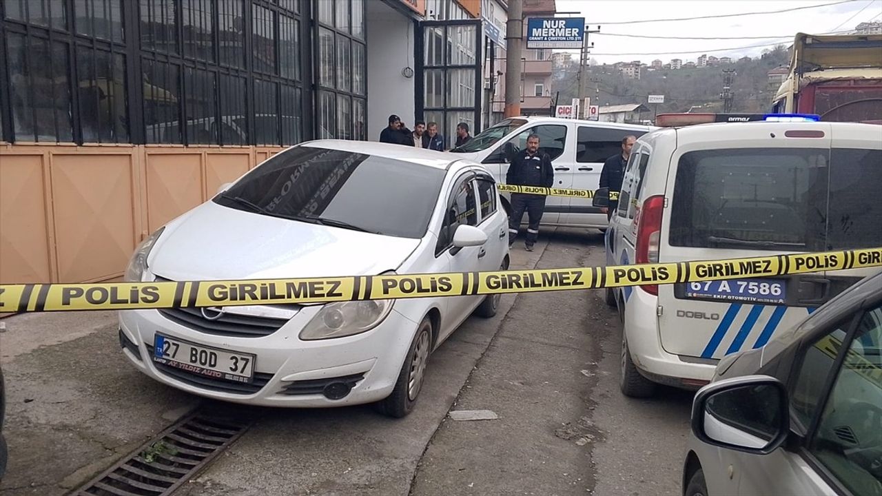 Zonguldak'ta Otomobilde Kayıp Kişi Cansız Bulundu