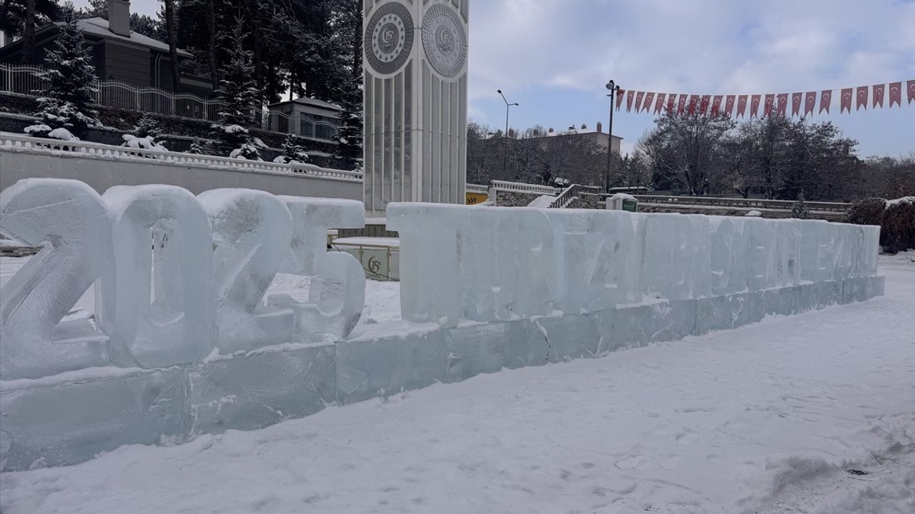 2025 Turizm Başkenti Erzurum Yazısı Buzdan Şekillendirildi