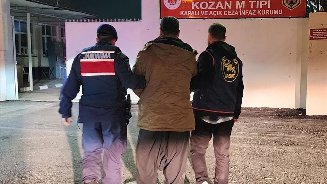 Adana'da 2 Firari Hükümlü Jandarmanın Operasyonuyla Yakalandı