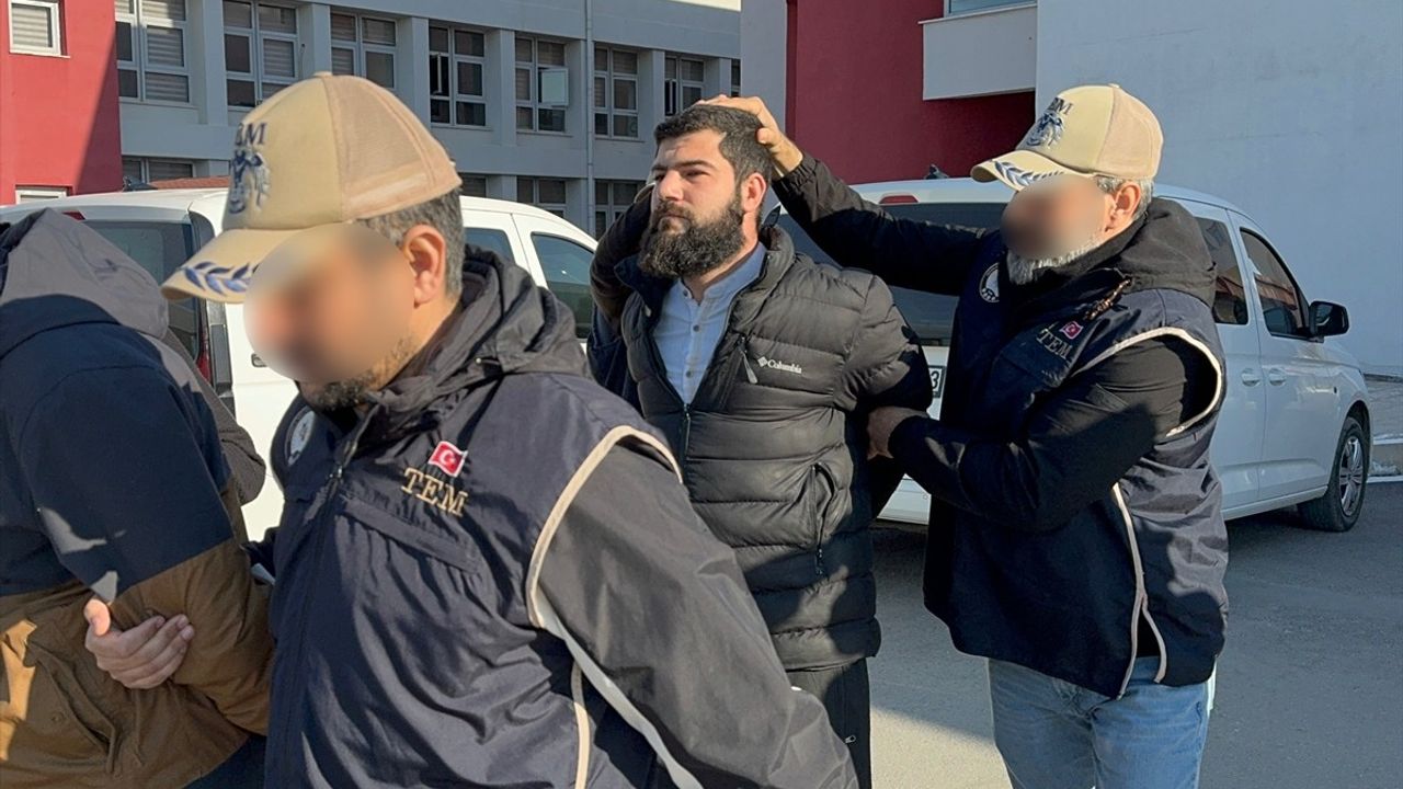 Adana'da DEAŞ Operasyonunda İki Tutuklama