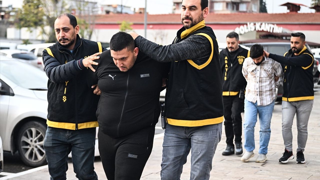 Adana'da Tabancayla İşlenen Cinayette İki Şüpheli Tutuklandı