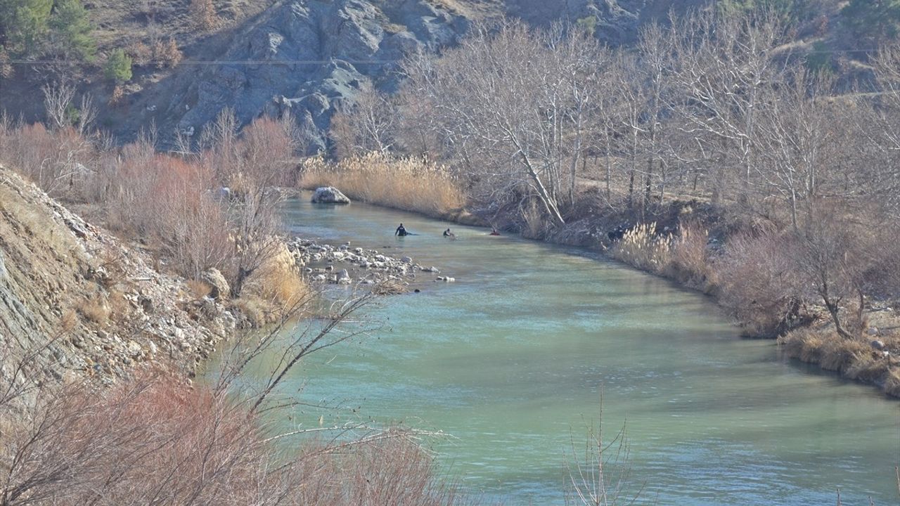 Adıyaman'da 11 Gündür Kayıp Kadın İçin Arama Çalışmaları Devam Ediyor